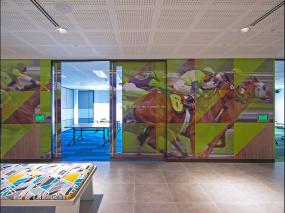 办公室成品隔断装修效果图