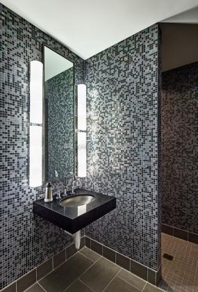 卫生间隔断装修实物图片