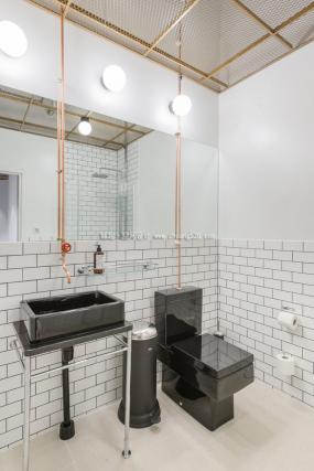 卫生间隔断装修高清图片