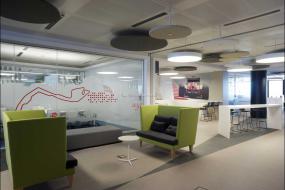 高端磨砂玻璃门装修图片