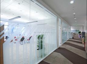 办公室磨砂玻璃装饰效果图