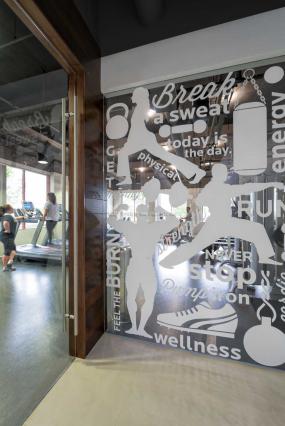 办公室磨砂玻璃装修效果图