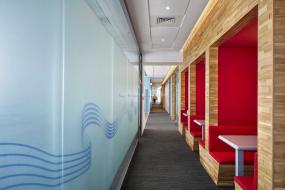 办公室磨砂玻璃装饰效果图片