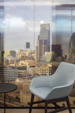 磨砂玻璃隔断图案装修图片