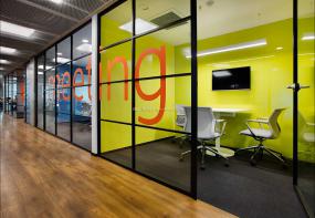 高档磨砂玻璃贴图装修效果图