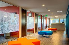 办公室石膏板吊顶装修图片