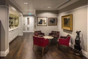 2018年办公室石膏板隔断墙装修效果图