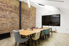 最新办公室石膏板隔断墙装修图片