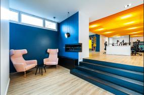 最新办公室石膏板隔断墙装饰效果图