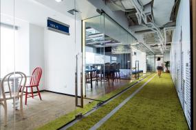 石膏板办公室隔断装饰效果图片