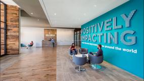 最新石膏板办公室隔断装修图片