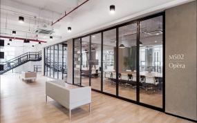 办公室成品玻璃隔断装饰效果图片