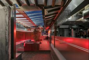 厂房式酒吧装修装潢效果图