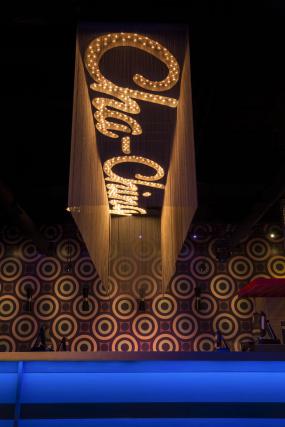 欧美风格酒吧装修效果图