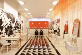 最新个性风格理发店装饰实景图