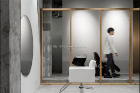 2019年复古风格发廊装修效果图