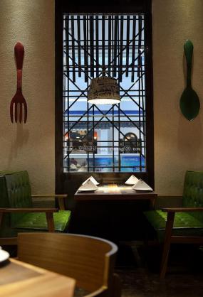 牛排餐厅设计装饰图