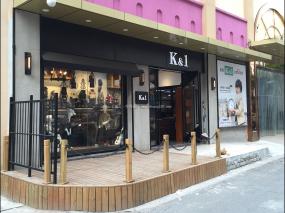 高档品牌童装店装修图片