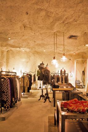 最新韩国服装店设计装饰效果图