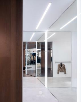 个性服装店装修图片