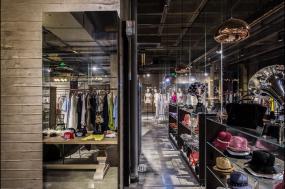 个性服装店设计装修效果图片