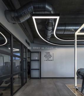 时尚健身房装潢效果图片