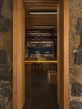 高端咖啡西餐厅装修效果图