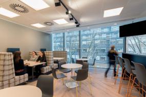 最新前卫时尚办公室装饰实景图