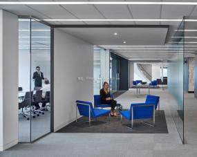 最新传统型办公室设计装饰效果图