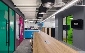 国际贸易公司设计装潢图片