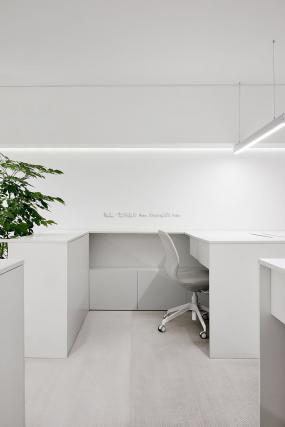 高档前卫风格办公室装修效果图