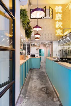 最新水果奶茶店设计装修图片