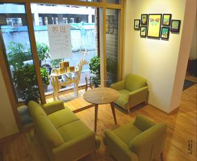 简约咖啡厅设计装饰图