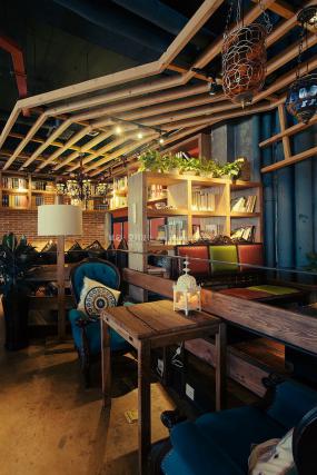 高端连锁咖啡厅装修图片