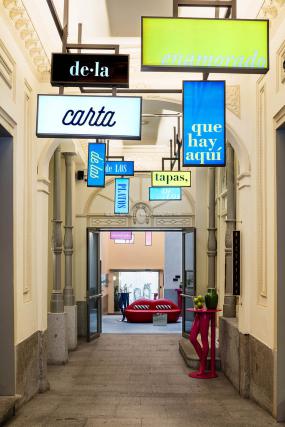 旅游酒店装潢图片