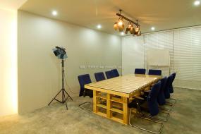 高档室内设计工作室装修效果图