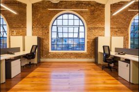 上海商务办公室装修实物图片