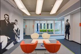 宝山办公室装修高清图片