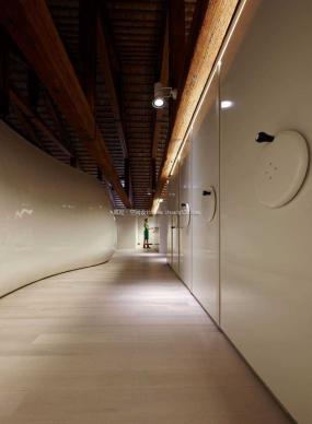 企业总部办公室设计装潢图片