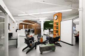 最新传统办公室装饰实景图