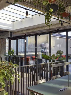 高档风格办公室装修图片