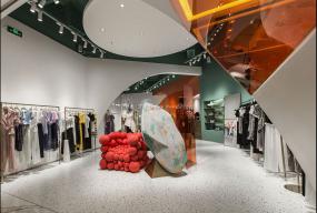 现代简约风格专卖店装修图片