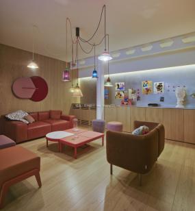 简单大气风格办公室设计装修图