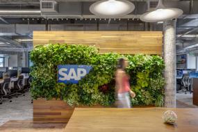 写字楼内部设计过道玄关装修效果图片