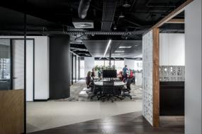 最新个性办公室吊顶设计图欣赏