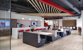 黑白风格办公室装修吊顶效果图片