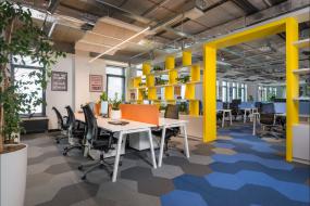 综合大办公室装修设计效果图