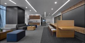 现代办公室装修吊顶装饰效果图