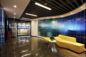 公装小型办公室吊顶设计效果图