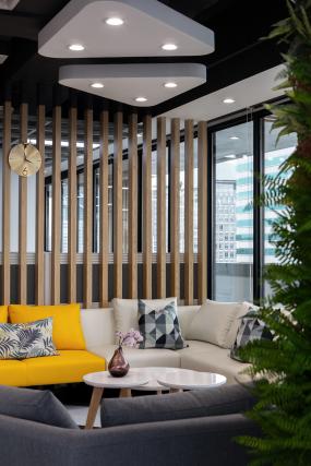 简单办公室吊顶设计装修效果图片